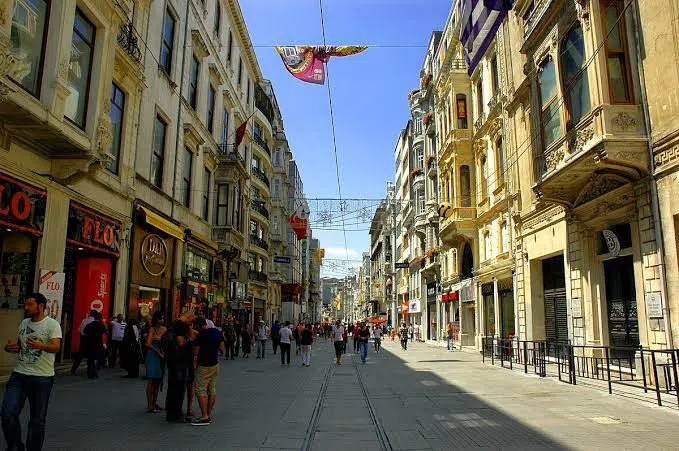 İstiklal Caddesi (Istiklal Avenue), Istanbul